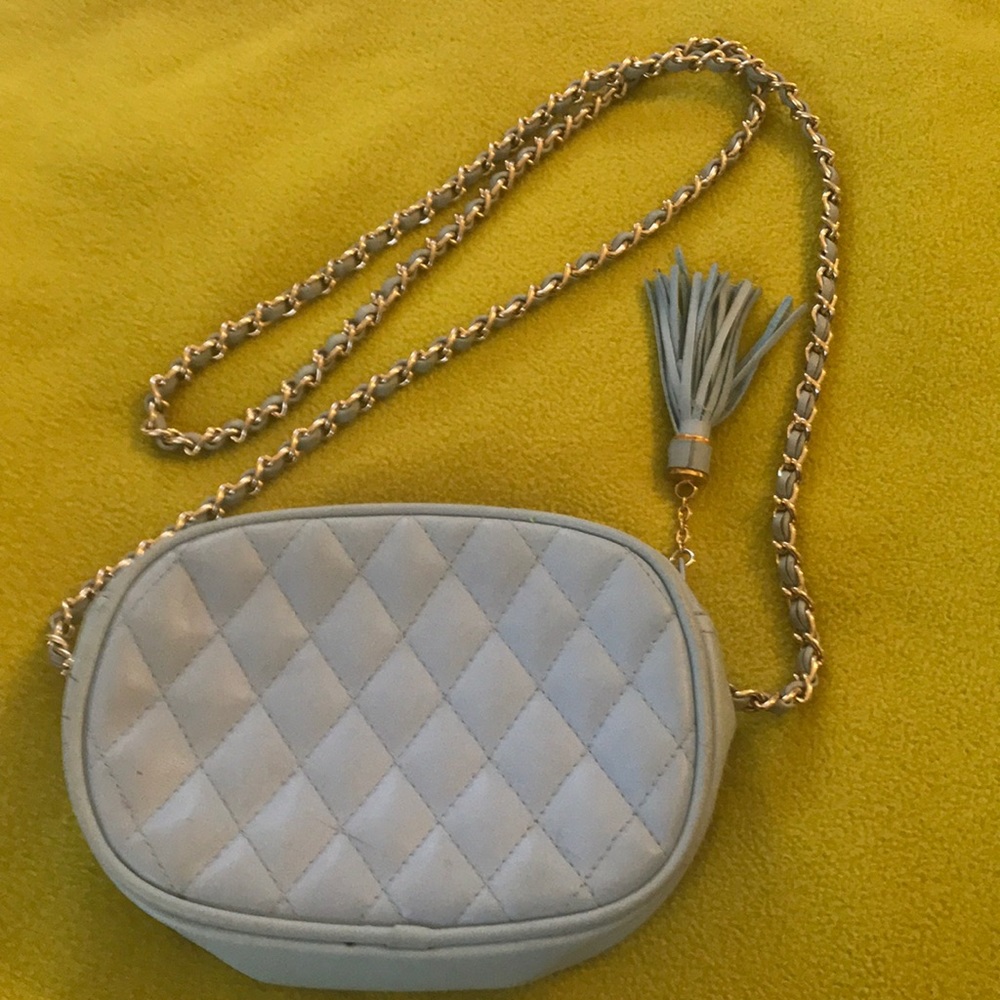Pale blue cross body bag with tassel 👗👢👡🧢👑
